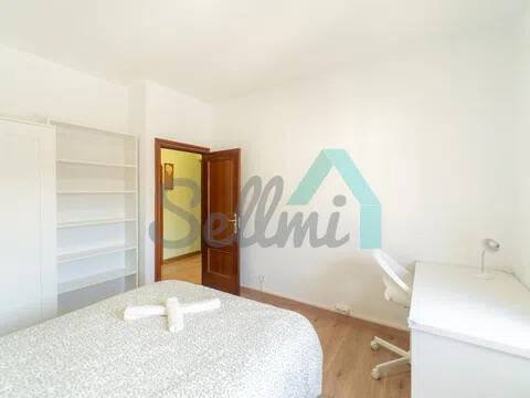 Habitación 92 m², Oviedo