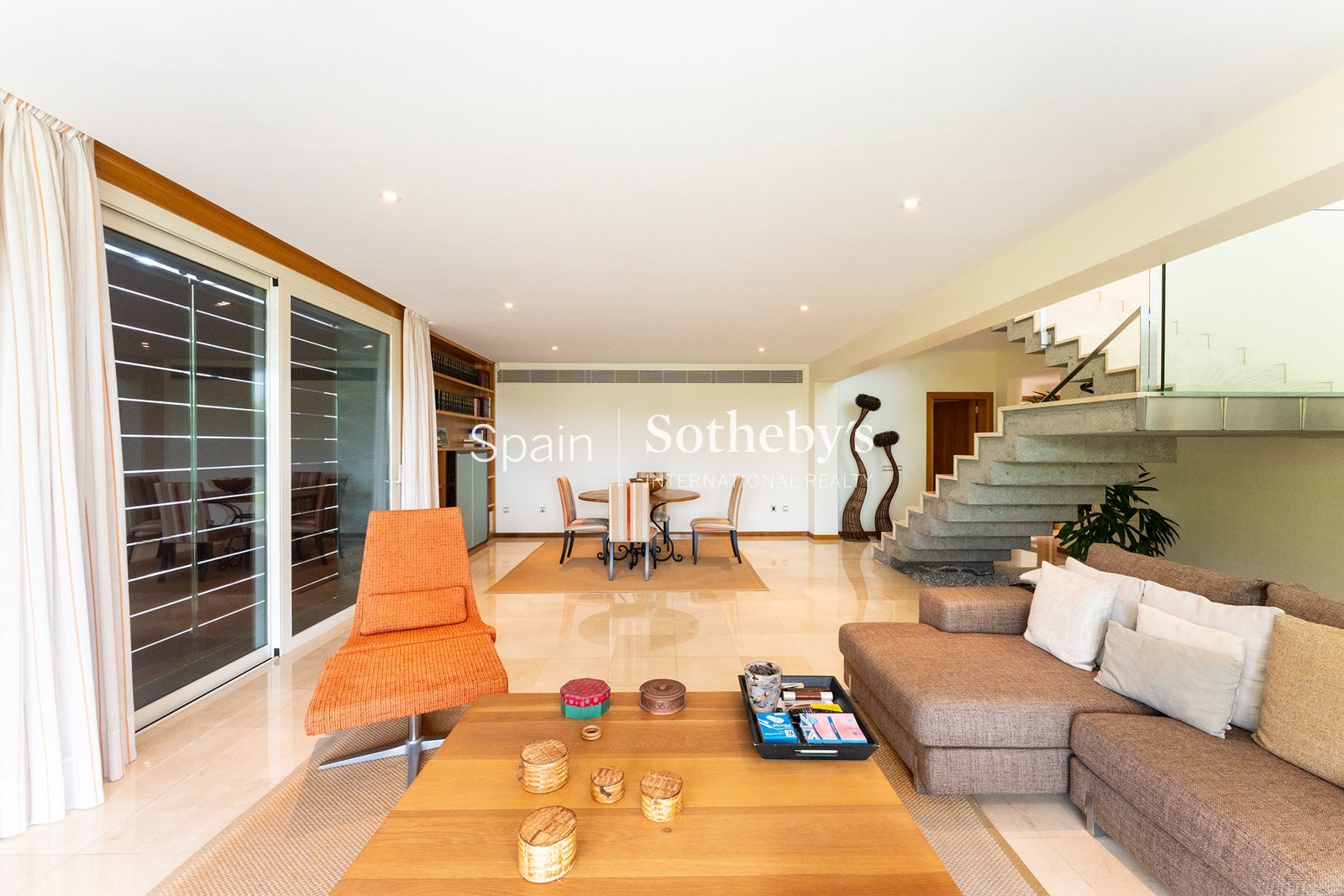 Casa de 742 m² en Arona