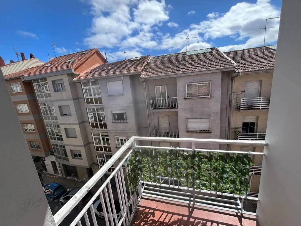Piso de 108 m² en Ourense