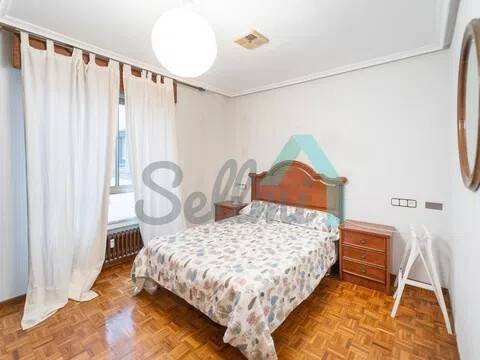 Piso de 107 m² en Oviedo
