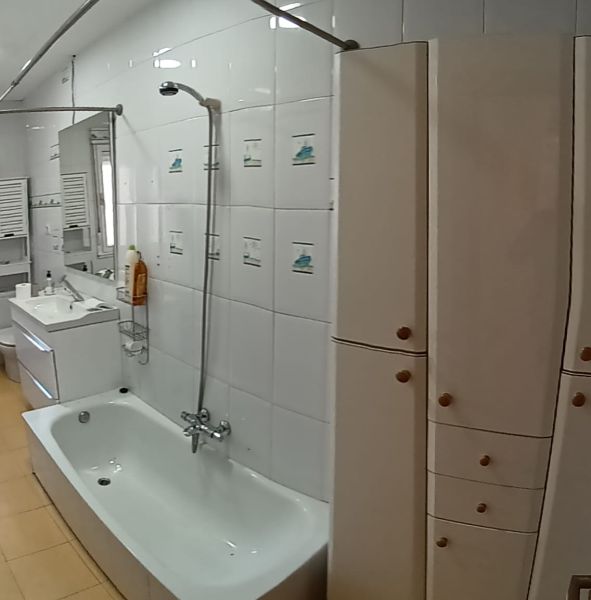 Habitación 90 m², León