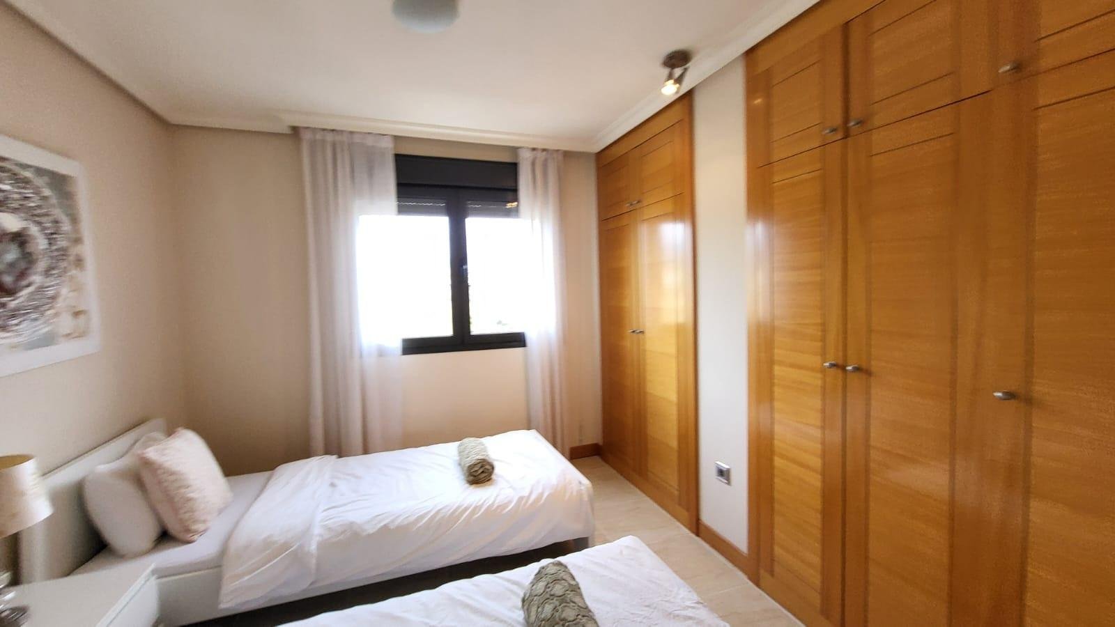 Flat 130 m² in Estepona