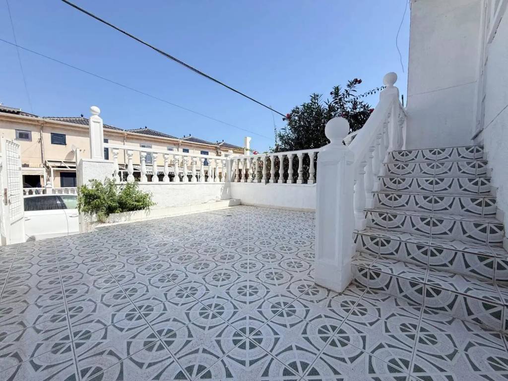 Maison 64 m² à Santa Pola