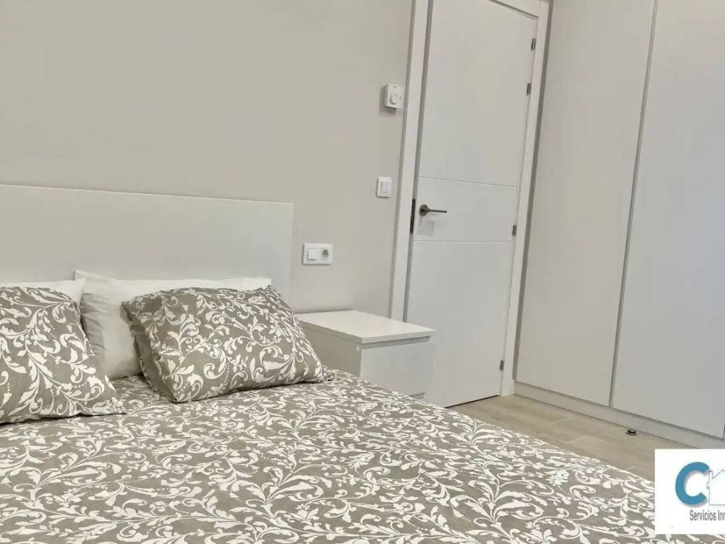 Piso de 80 m² en Pamplona