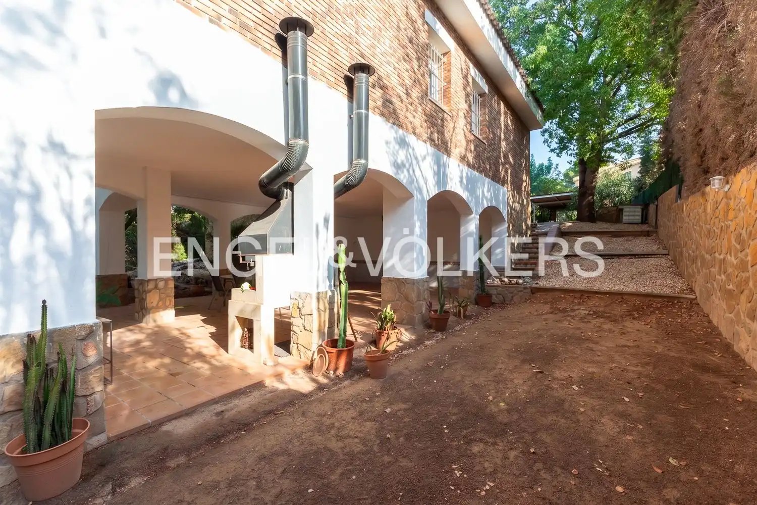 Casa de 238 m² en Paterna
