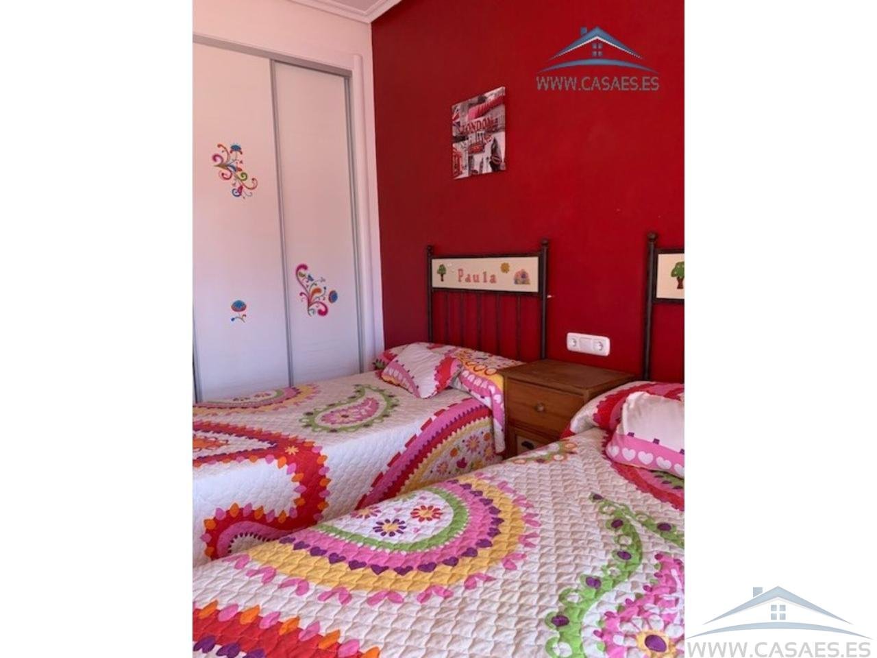 Piso de 80 m² en Roquetas de Mar
