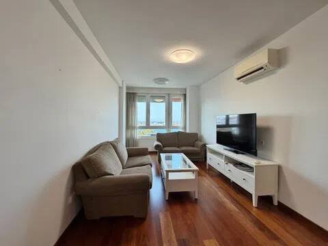 Piso de 165 m² en Almería