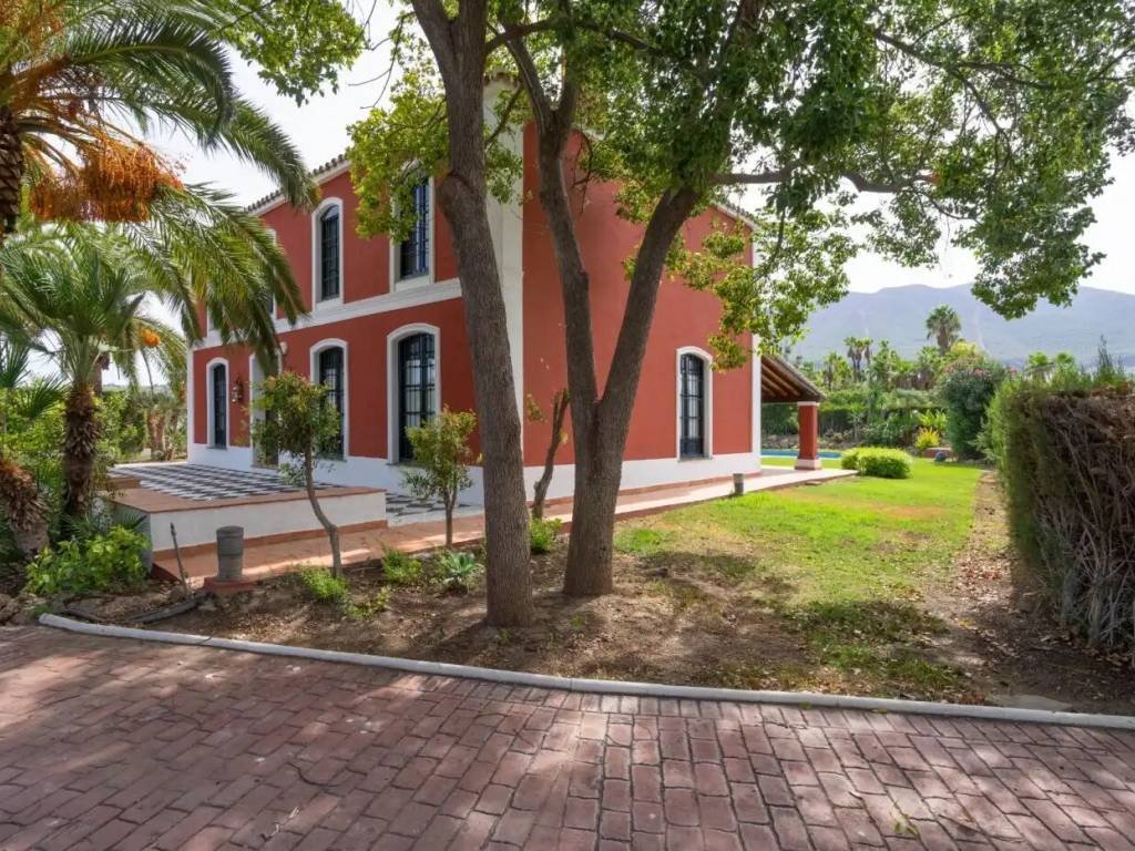 Casa de 325 m² a Alhaurín el Grande