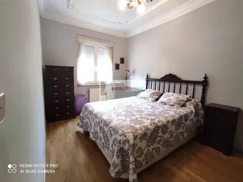 Piso de 90 m² en Oviedo