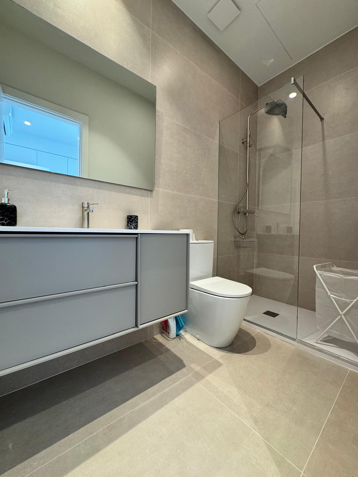 Habitación 300 m², Valencia
