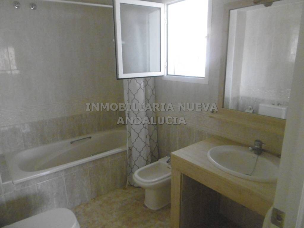 Piso de 100 m² en Almería