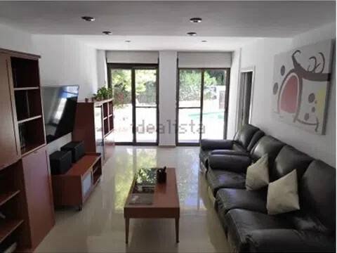 Flat 360 m² in Picanya