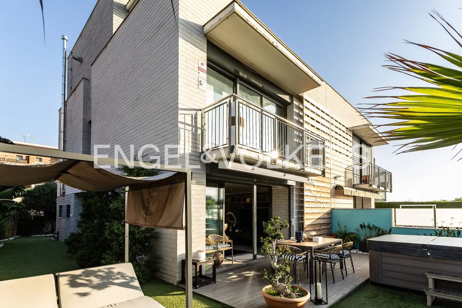 Casa de 305 m² a Tiana