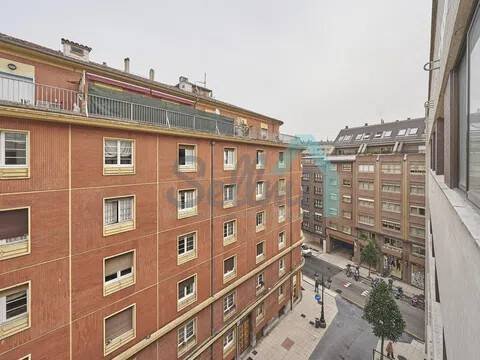 Wohnung 142 m² in Oviedo