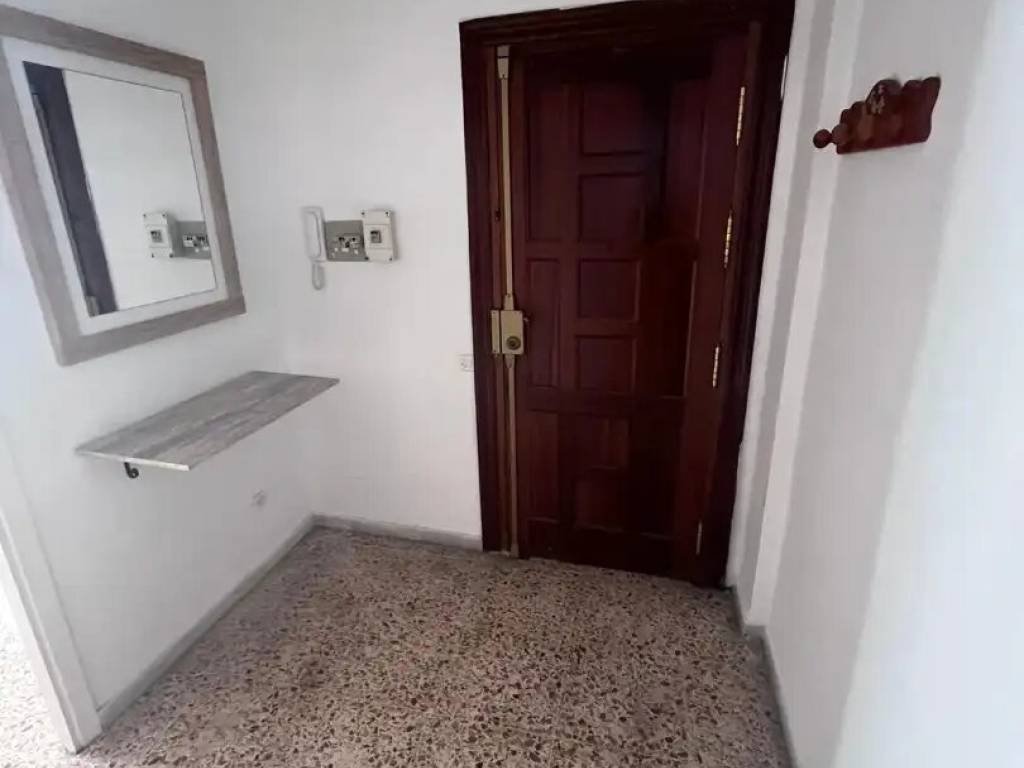 Piso de 90 m² en Almería