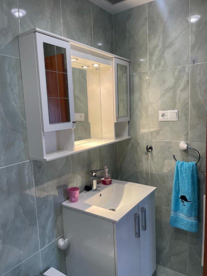 Piso de 80 m² en Salas