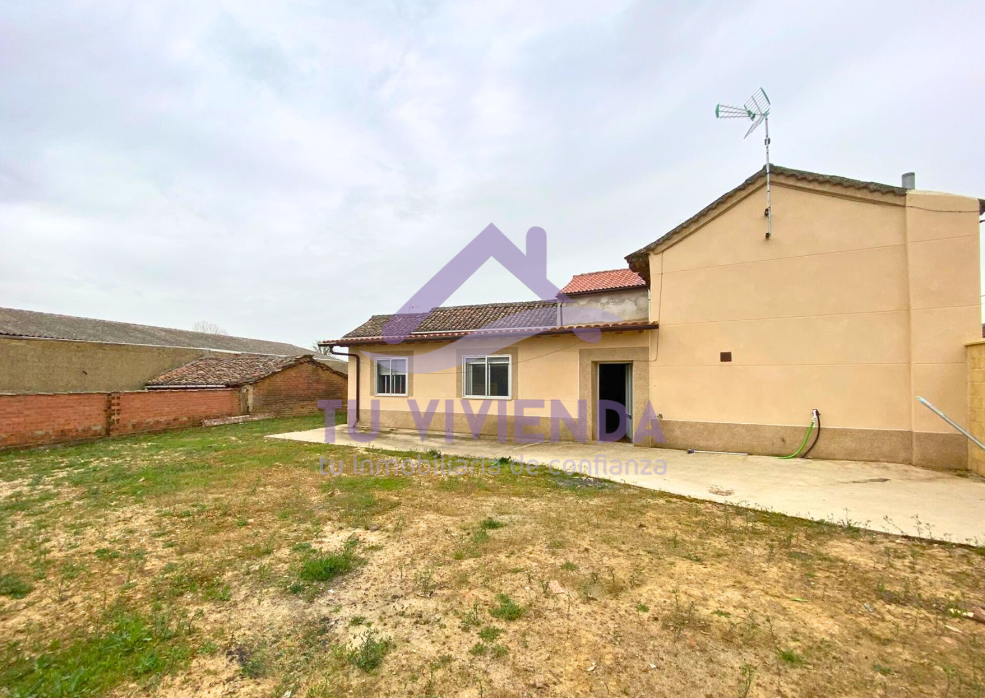 Casa de 250 m² en Saldaña