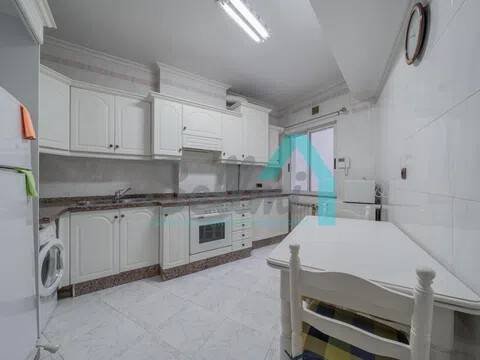 Wohnung 101 m² in Oviedo