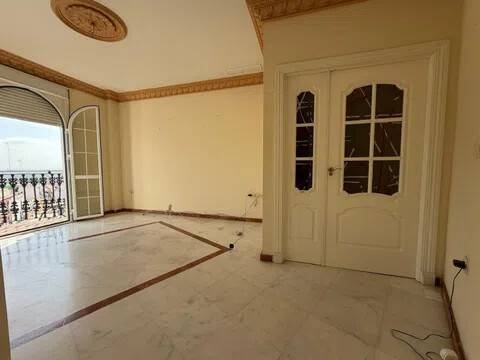 Piso de 80 m² en Tomares