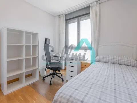 Piso de 67 m² en Oviedo