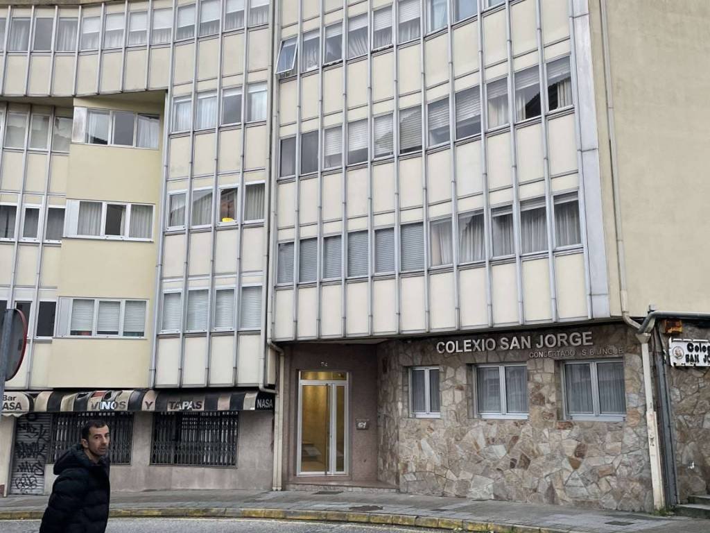 Piso de 90 m² en Santiago de Compostela