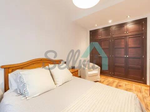 Piso de 126 m² en Oviedo
