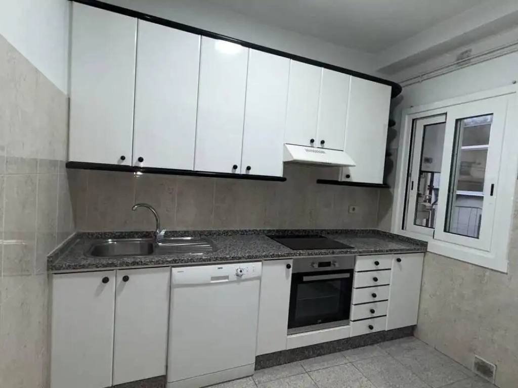 Piso de 95 m² en Ourense