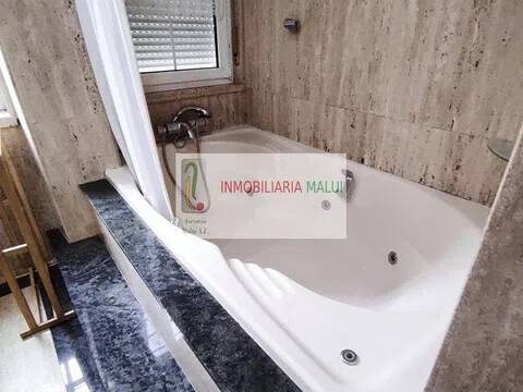 Piso de 90 m² en Oviedo