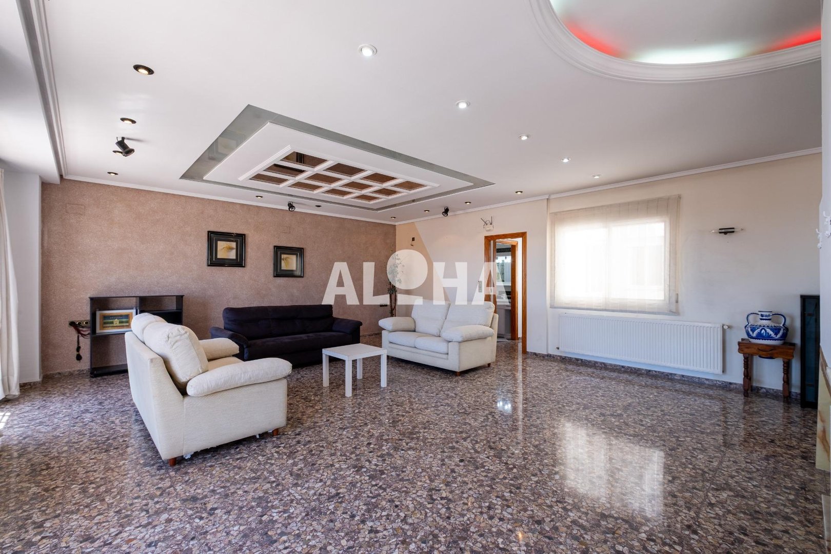 Habitación 346 m², Moncada