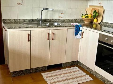 Casa de 85 m² en Oleiros