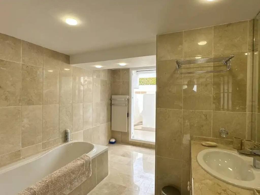Piso de 375 m² en Marbella