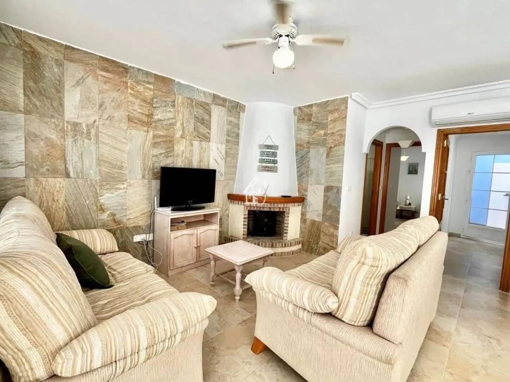 Casa de 130 m² a Oriola