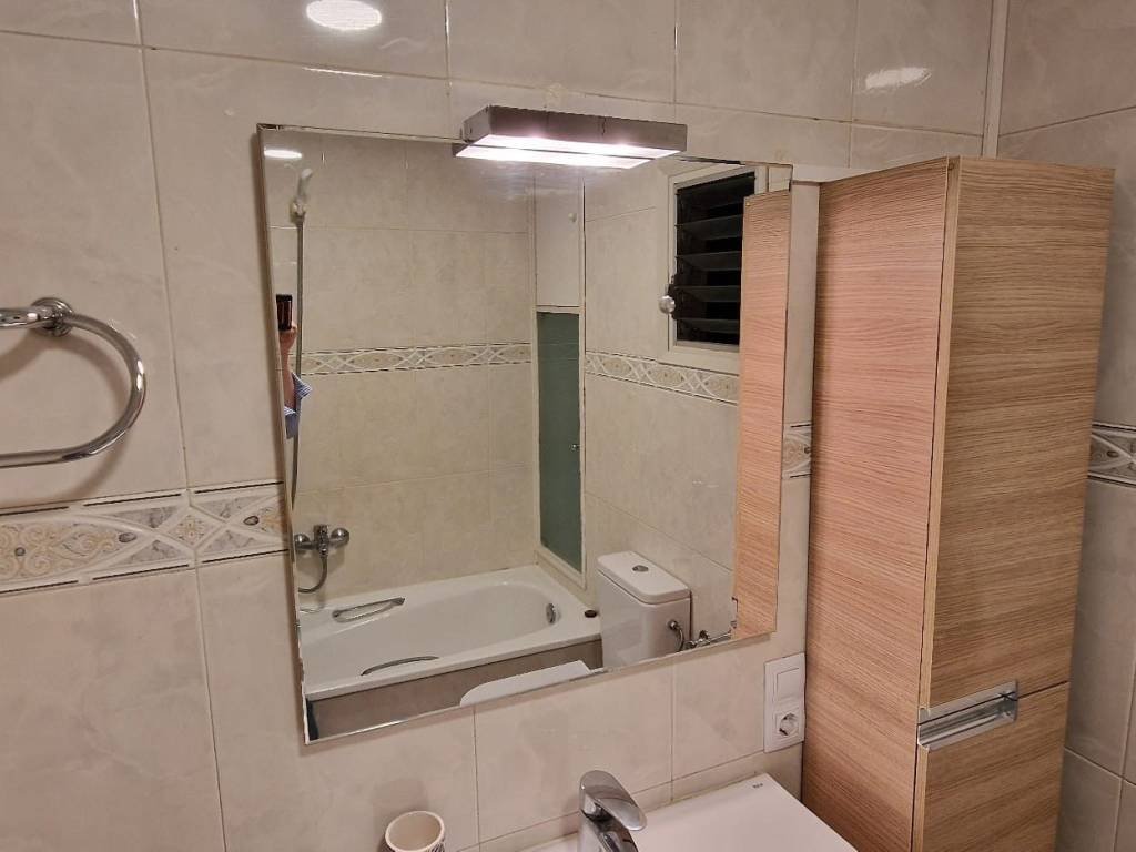 Habitación 140 m², Lérida