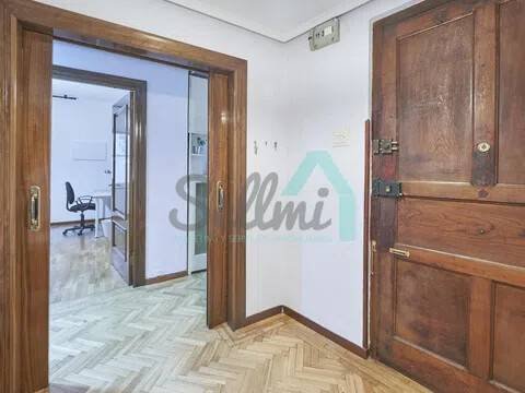 Pis de 112 m² a Oviedo