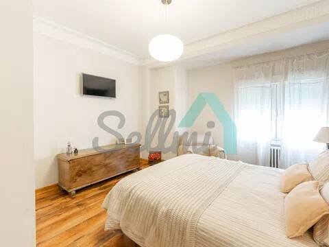 Piso de 126 m² en Oviedo