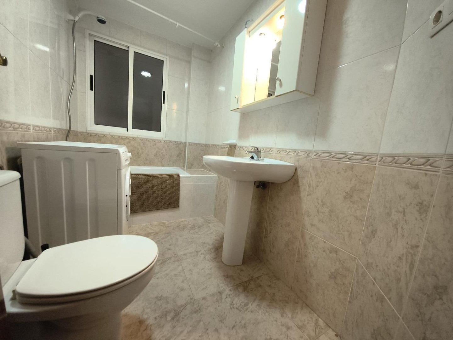 Habitación 86 m², Granada
