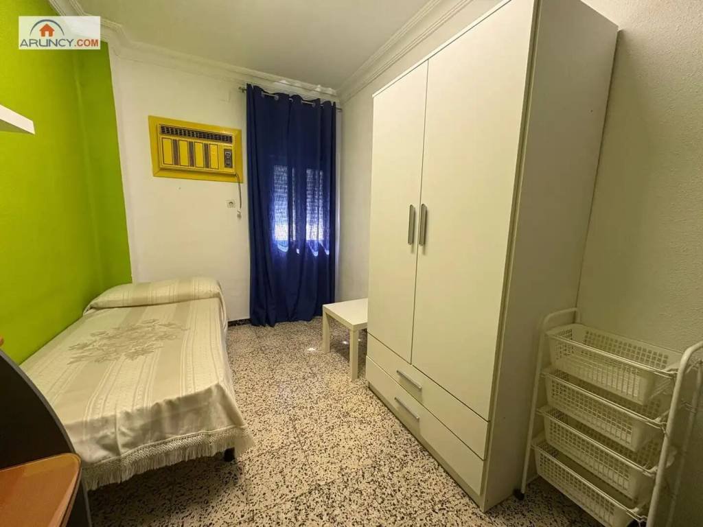 Piso de 80 m² en Sevilla