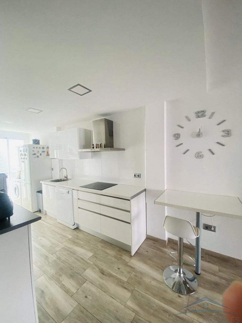 Piso de 130 m² en Roquetas de Mar