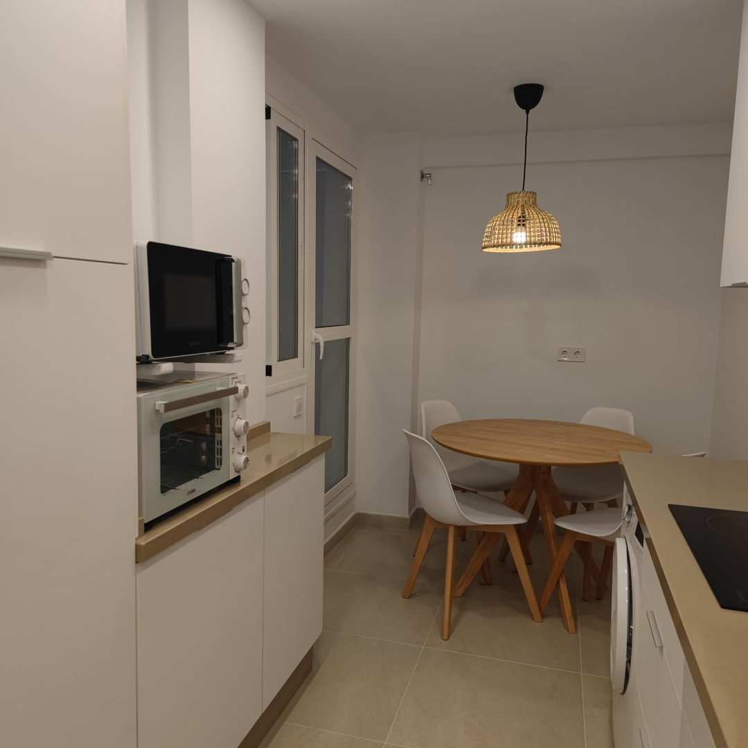 Chambre 77 m², Málaga