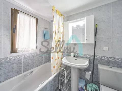 Piso de 86 m² en Oviedo