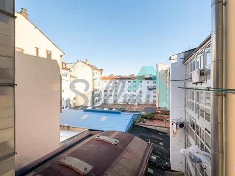 Piso de 103 m² en Oviedo