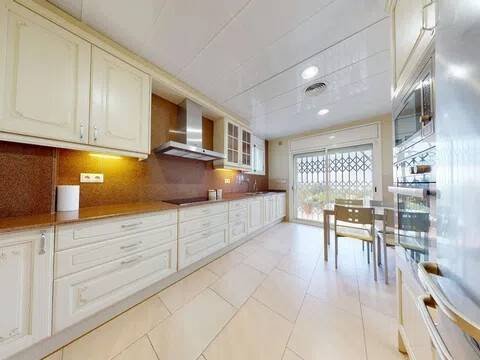 Casa de 291 m² a Castelldefels