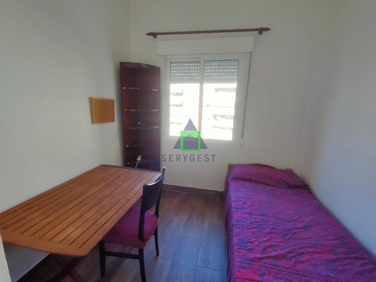 Habitación 90 m², Ourense
