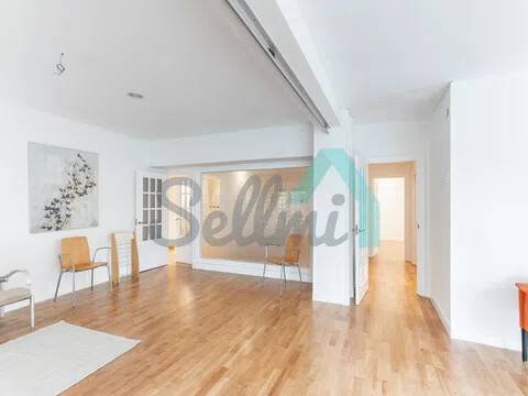 Piso de 158 m² en Oviedo