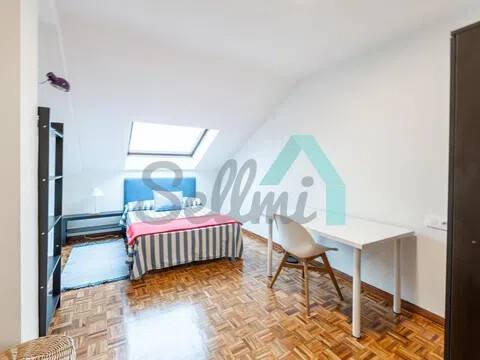 Piso de 140 m² en Oviedo