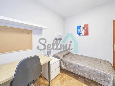 Piso de 84 m² en Oviedo