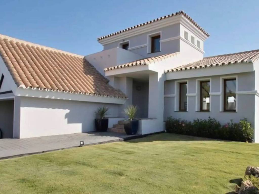 Casa de 340 m² en Estepona