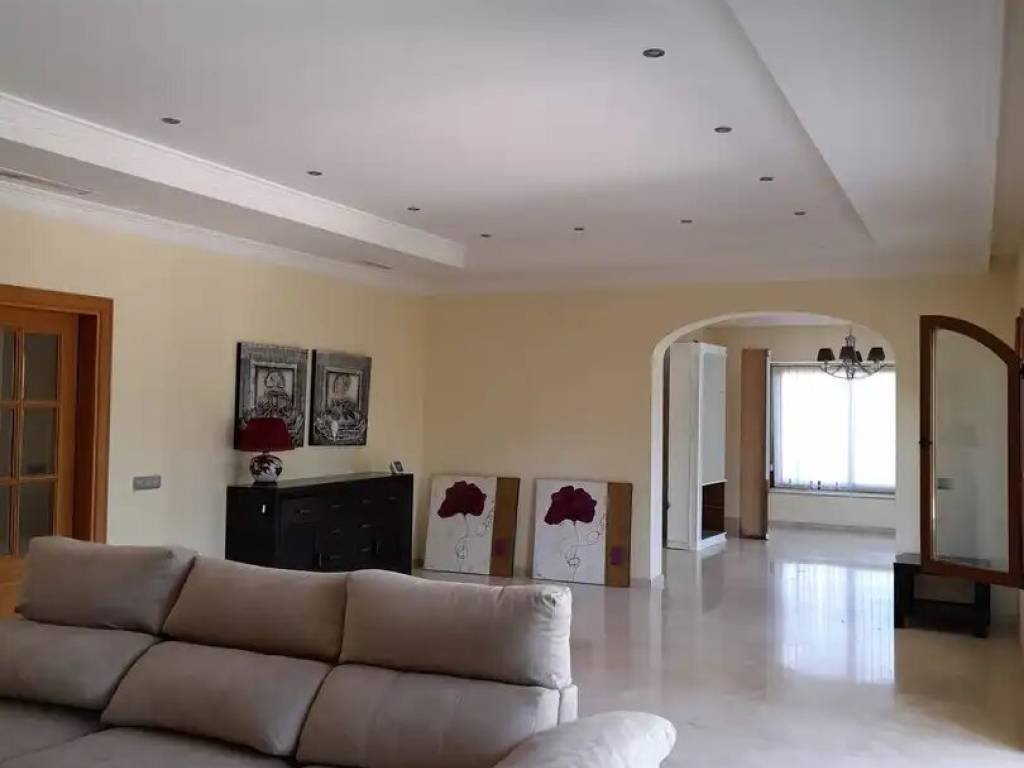 Casa de 752 m² en Estepona