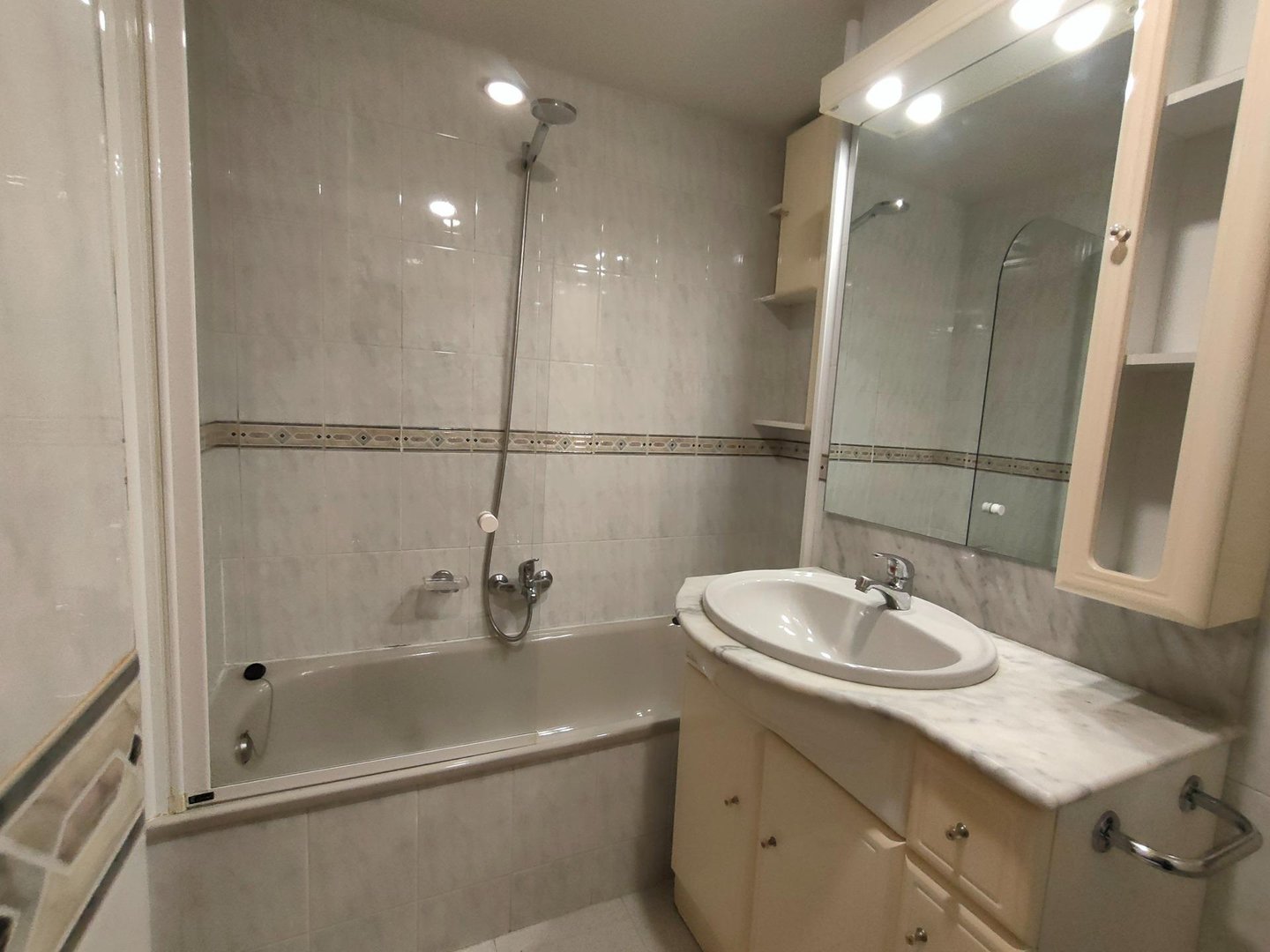 Piso de 99 m² en Gijón