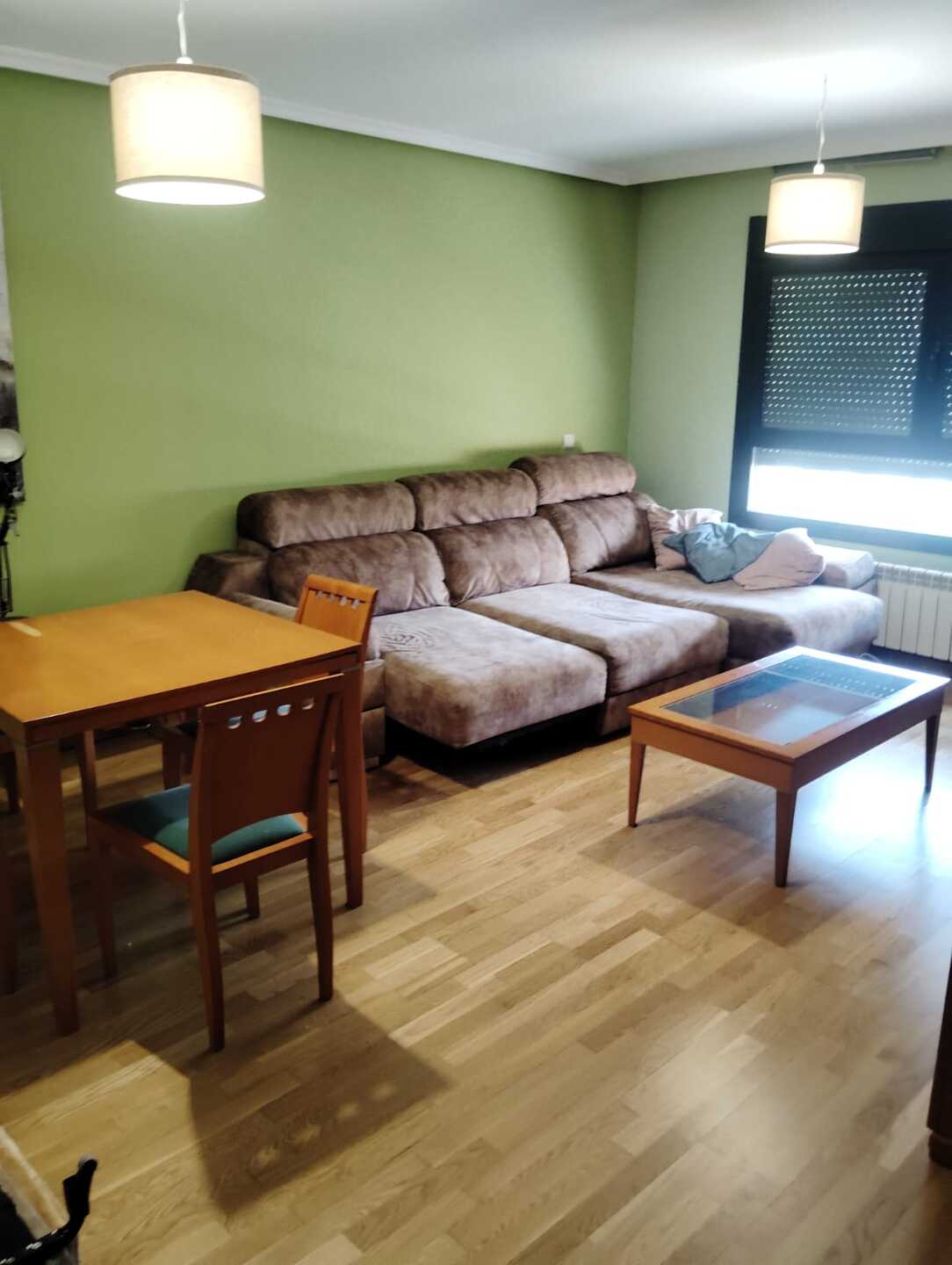 Piso de 140 m² en Arroyo de la Encomienda